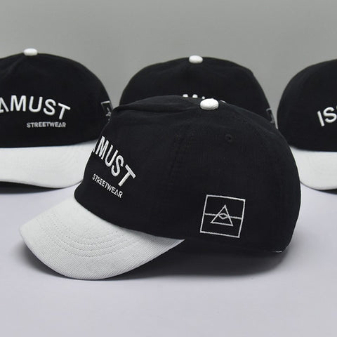 STREETRACER BLACK/WHITE CAP